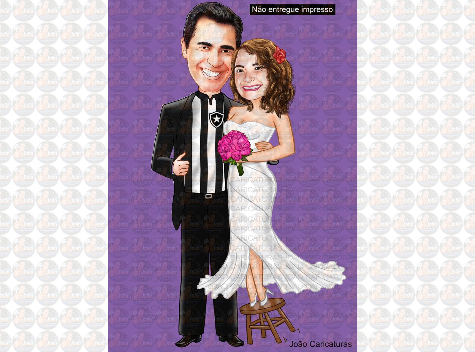 Caricaturas casamento, casal noiva mais baixinha, noivo grandão,noiva no banquinho, noivo camisa de time, vasco, instrumento musical, trompete,contra baixo, caricatura matrimônio.